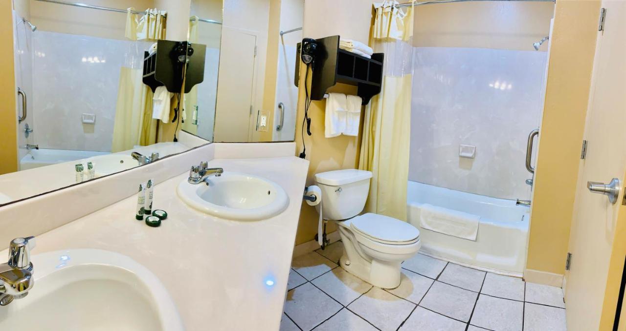 Weston Inn & Suites Rusk Екстериор снимка