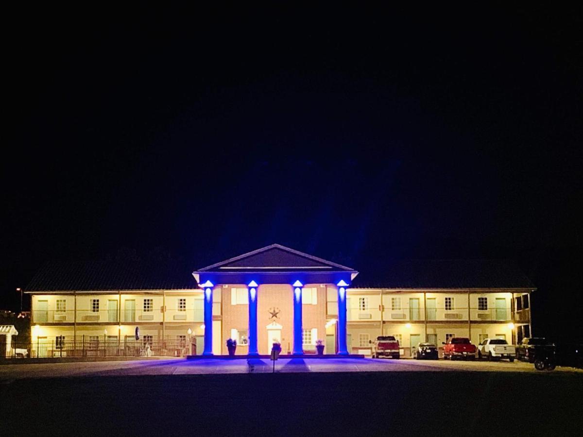 Weston Inn & Suites Rusk Екстериор снимка